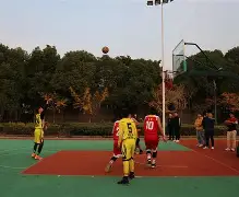 板球夜战：皖南天虎队淘汰对手陇右霹雳队，临门一脚致胜技战术储备厚实